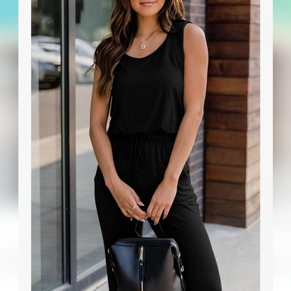 ⭐️40% Off⭐️ Black Sleeveless Jumpsuit with Drawstring Waist - Picture 2 of 11